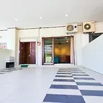 30 Bercham Double-Storey Homestay