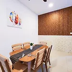 30 Bercham Double-Storey Homestay